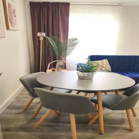 2 Bedroom Serviced Apartment # London Ngoại thất bức ảnh