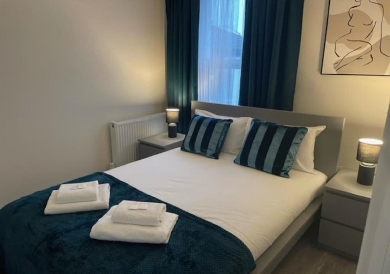 2 Bedroom Serviced Apartment # London Ngoại thất bức ảnh