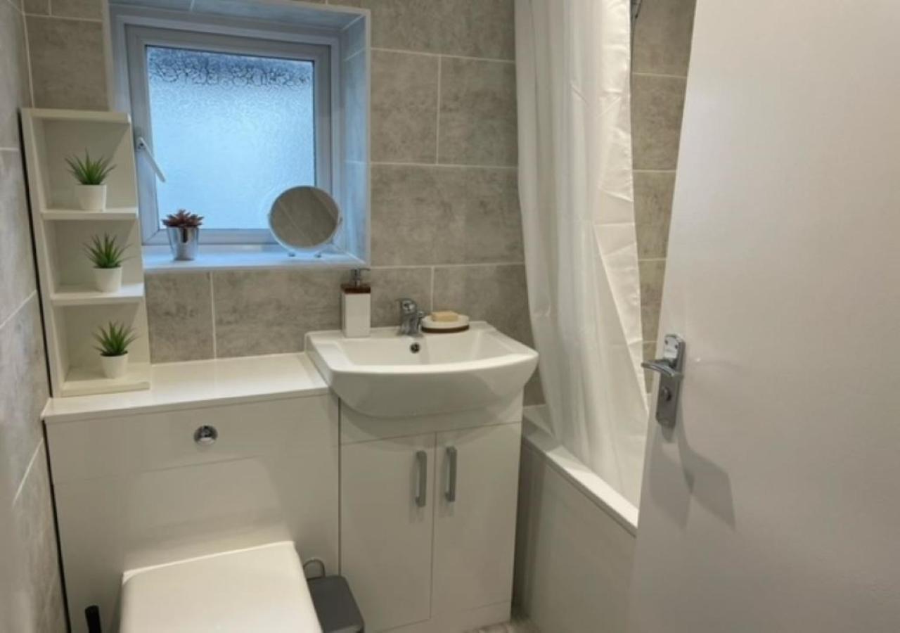 2 Bedroom Serviced Apartment # London Ngoại thất bức ảnh